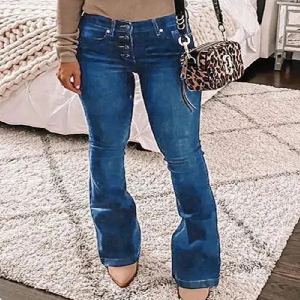 Women's Button Up High Waist Flare Jeans